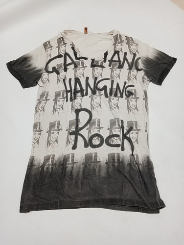 Shirt john galliano hanging - john,